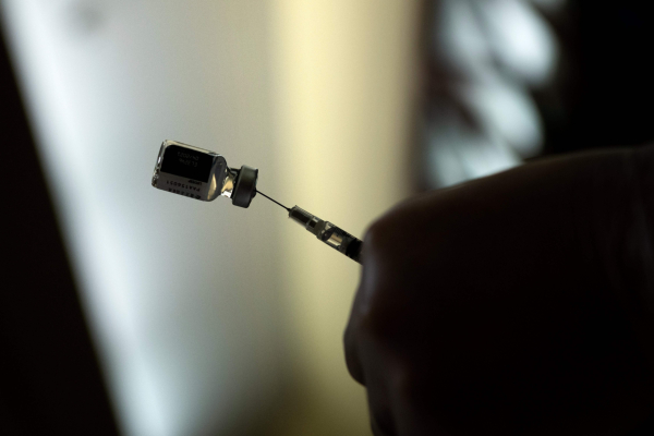 法國5名老人接種輝瑞疫苗後死亡 衛生部門稱無直接關聯