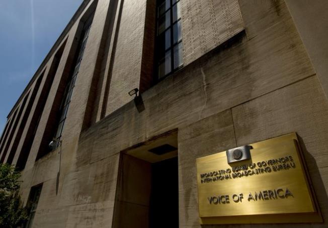 拜登上任第二天 「美國之音」正副台長被炒