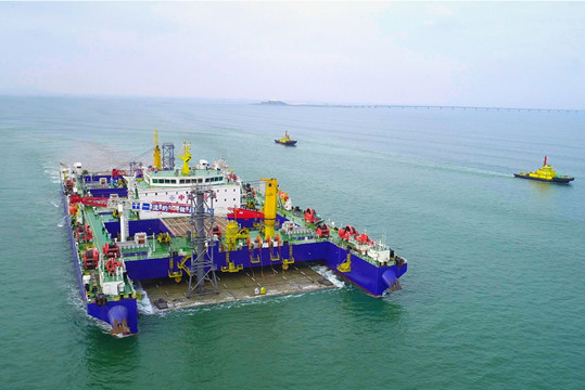 北斗定位再發力 深中通道沉管隧道安裝破千米