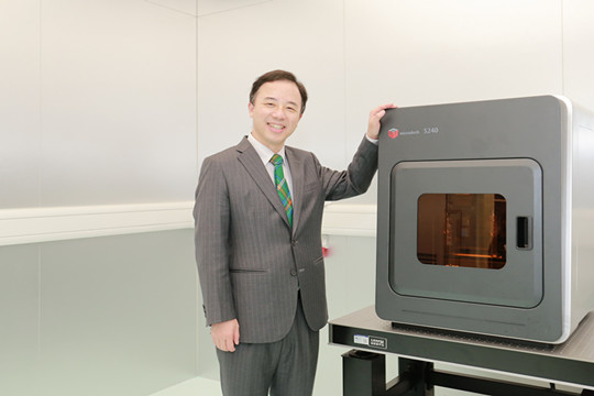 國際光電工程學會頒授榮譽SPIE墨子獎予港大校長張翔