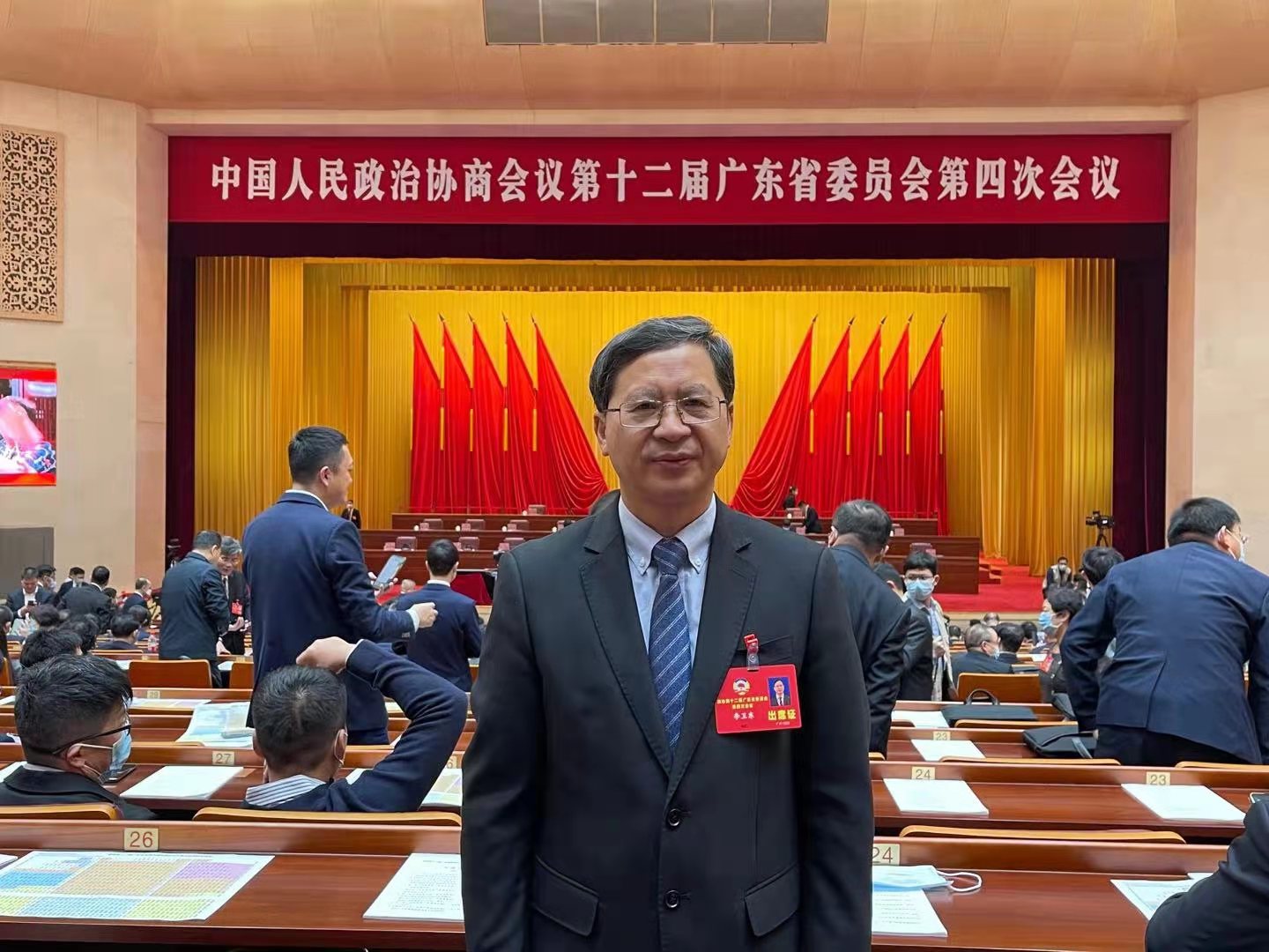 港青上學與就業受粵港兩地政協委員關注