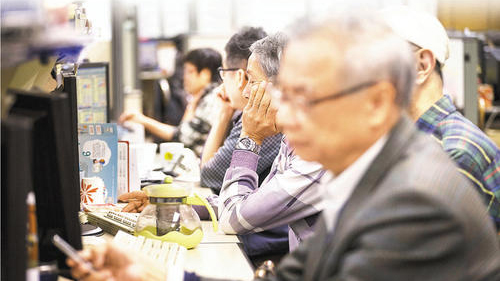 【港股】恒指升逾300點 濠賭股逆市下跌