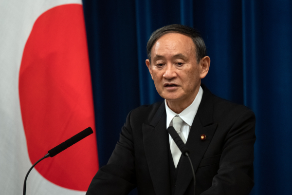 日本近200確診者無法就醫在家死亡 首相菅義偉道歉