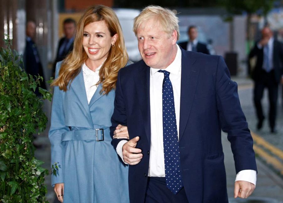 英國首相未婚妻產後9個月開工 出任動物保護機構公關負責人