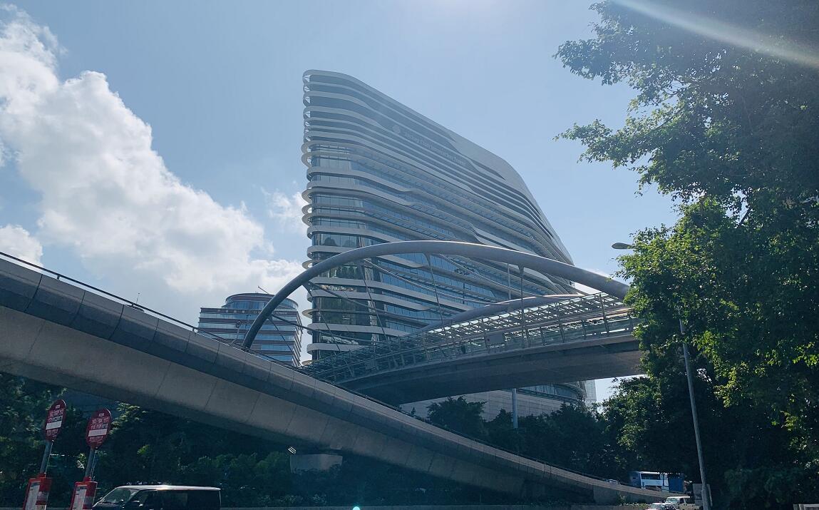 理大行人天橋裝防護網重開 教員：難忘記 不原諒