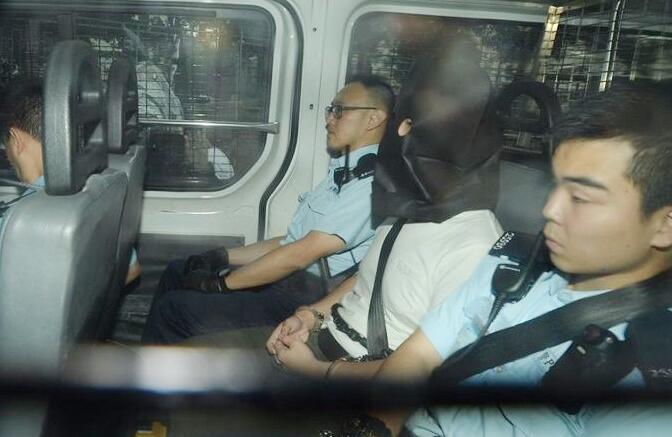 涉藏逾30枚土製煙霧彈 起重機司機被判囚38月