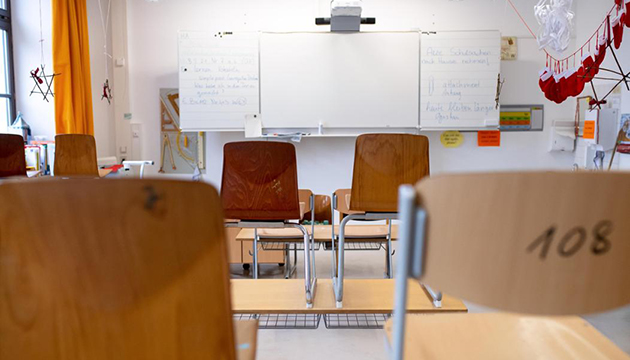 德國確診數繼續小幅下跌 衛生部長暗示春季前解封