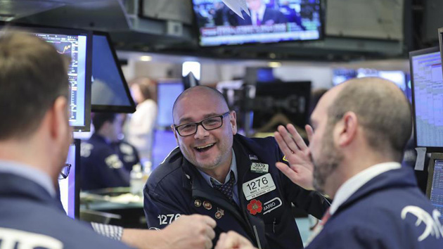 道指4連漲 納指標普創歷史新高