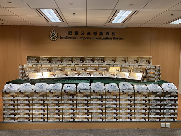 海關檢獲懷疑冒牌車厘子 拘捕1人