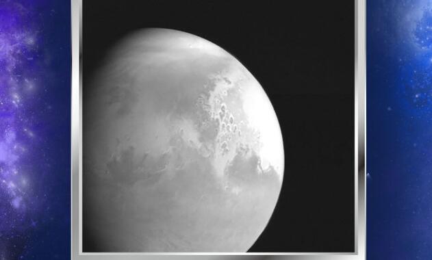 天問一號傳回首幅火星圖像！