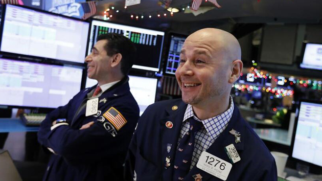 美股錄得11月來最大周漲幅 納指標普再創新高