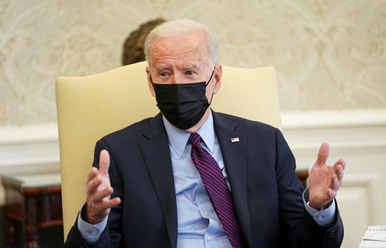 白宮：正在審查對歐關稅政策