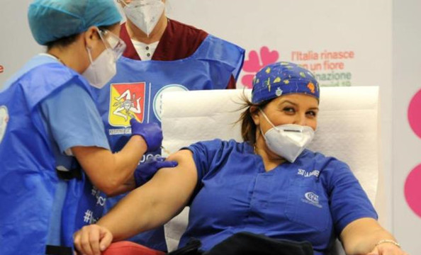 全球累計死亡病例數超230萬 多國積極推進新冠疫苗接種