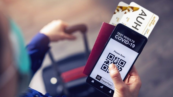 丹麥民眾上街反對疫苗護照