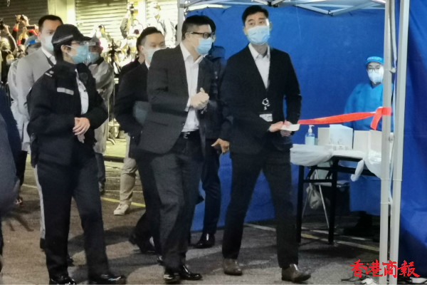 政府封鎖深水埗恒安樓要求強制檢測 鄧炳強到場巡視