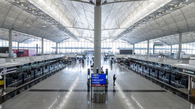港府維持疫情嚴峻地區登機來港限制及強制檢疫安排