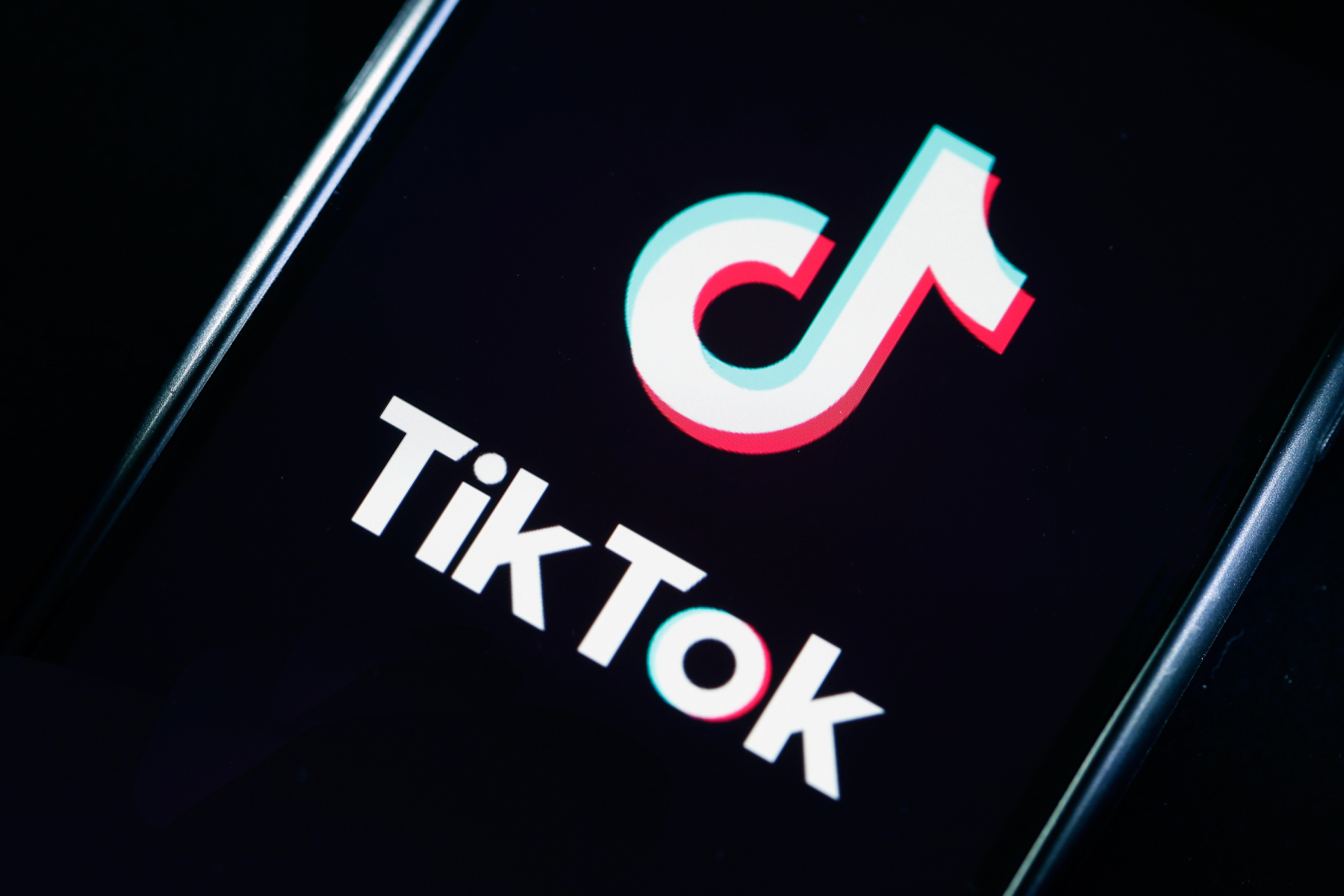 美媒：TikTok出售在美資產計劃已被「無限期擱置」