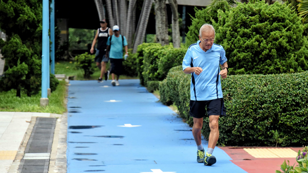 康文署：明起10個運動場開放作緩跑 但會限制人數