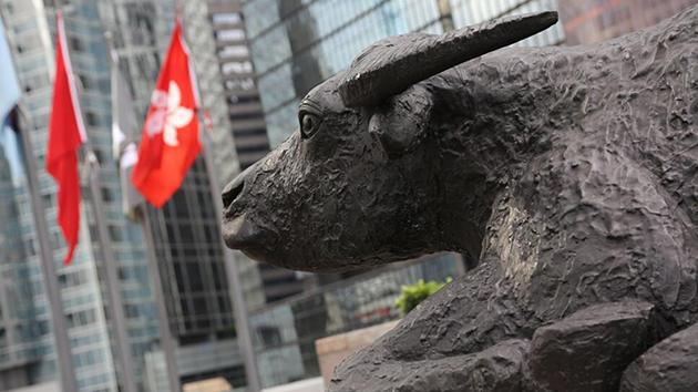 港股牛年開市升502點 創逾2年高