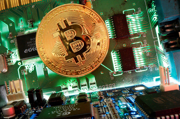 比特幣​市值突破一萬億美元 金價今年來跌近6％