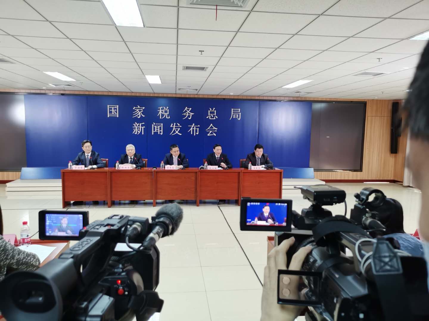 稅務總局：全國推廣「首違不罰」 3月底前發布第一批清單