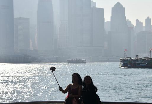 本港今早有微雨 最高溫約22度