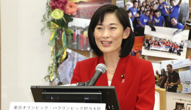 自己用舊姓卻反對夫婦不同姓 日本東奧大臣捱轟
