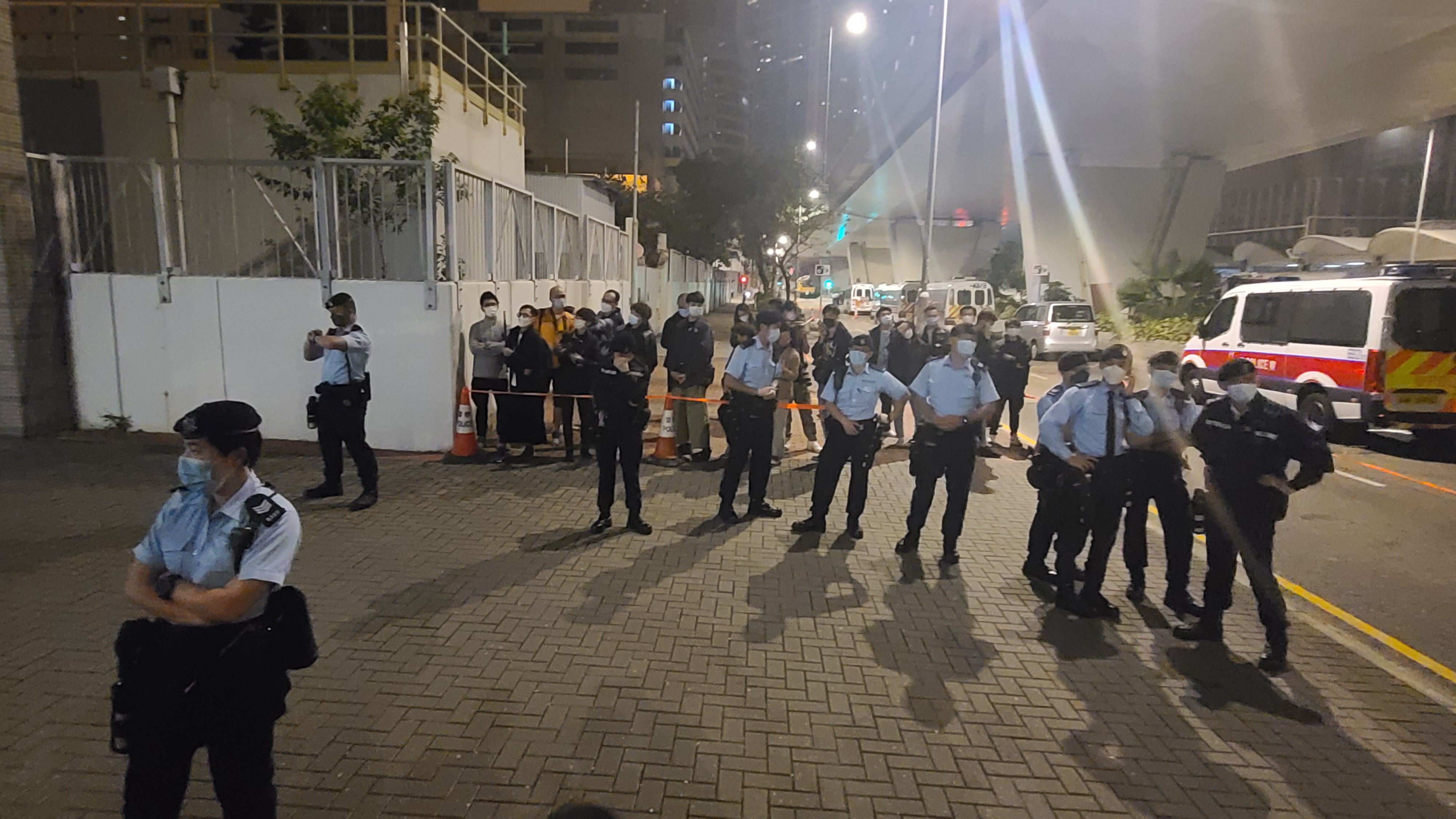 【記者手記】47人案審訊持續到深夜 案件押後到早上11:30續審
