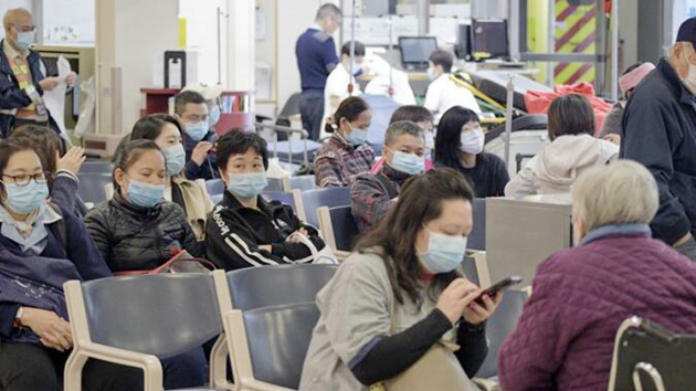 本港10間公院爆滿 昨日逾4000人急症室求診