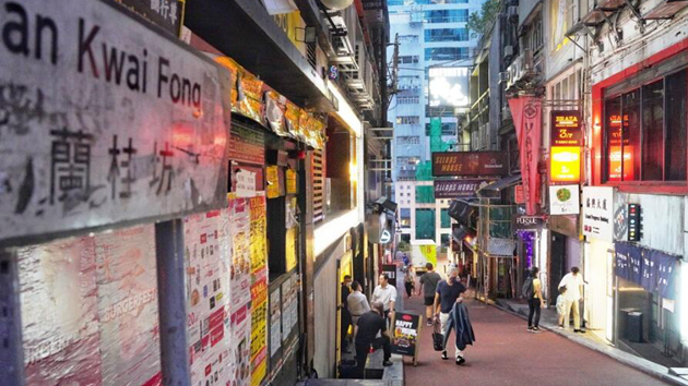 協助及教唆顧客禁煙區內吸水煙 酒吧被罰2000元