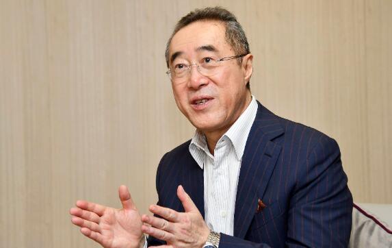 政協常委唐英年攜4提案參會 港可助人民幣業務發展