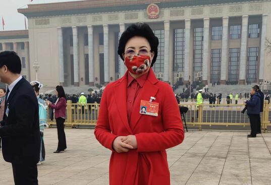 【代表委員說】馮燕代表：為做大做強民族種業做好「芯片」