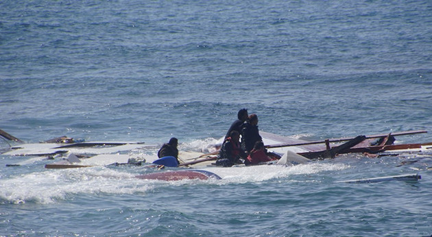 兩艘偷渡船在突尼斯附近海域沉沒至少14人遇難