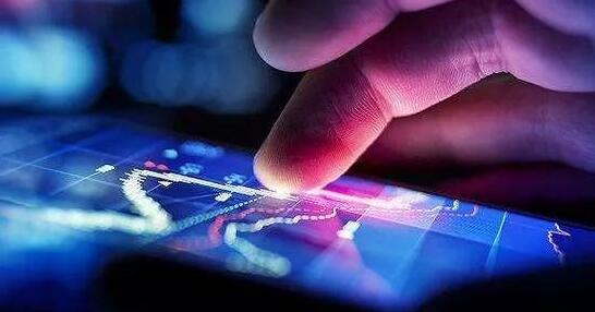 港股中午升130點 美團反彈6%