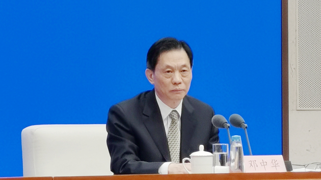 鄧中華：選委會選舉產生部分立法會議員原來就有 不是「民主倒退」