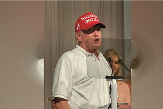 美媒：特朗普親自站台籌款 要把500隻狗從中國带到美國