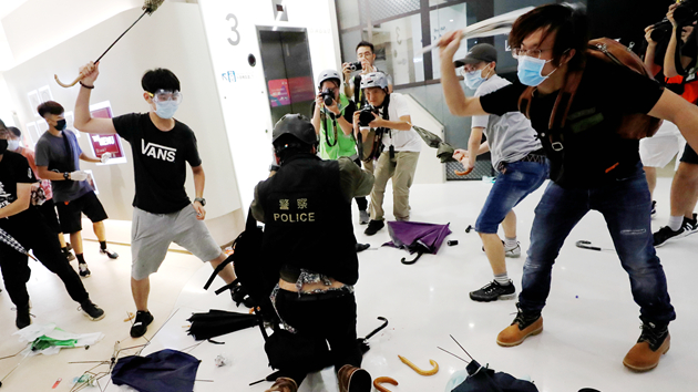 新城市廣場衝突咬斷警長手指 港大畢業生重囚5年半