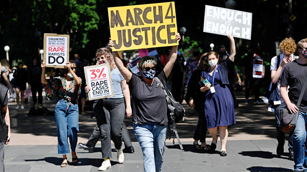 澳美英連爆涉官性醜聞 多地民眾舉行反性侵集會遊行