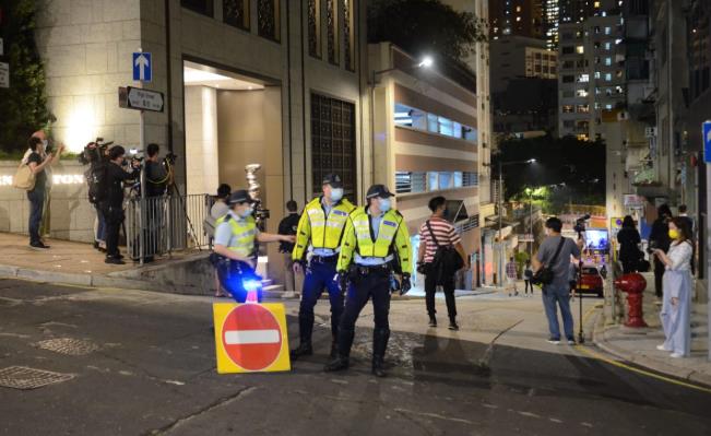 聖士提反里巴丙頓道「受限區域」9人未強檢