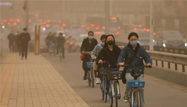 受沙塵滯留和回流影響 北方多地PM10濃度居高不下