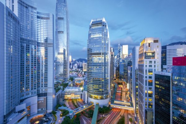 本港甲級寫字樓租金連跌21個月