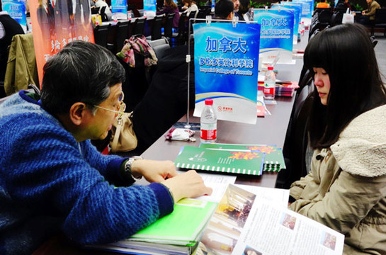 報告：近六成意向留學生表示接種新冠疫苗後放心出國留學