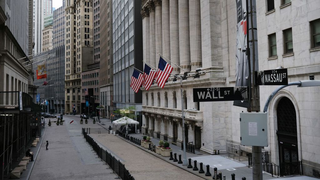 美證監通過中資公司除牌修正案 中概股暴跌