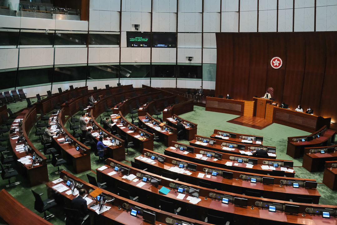 民調：近七成市民因完善選舉制度決定對香港前景信心增強