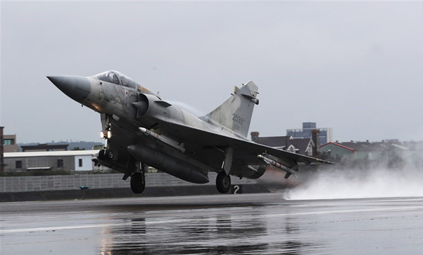 台軍：除F-5戰機外 軍機月底前復飛