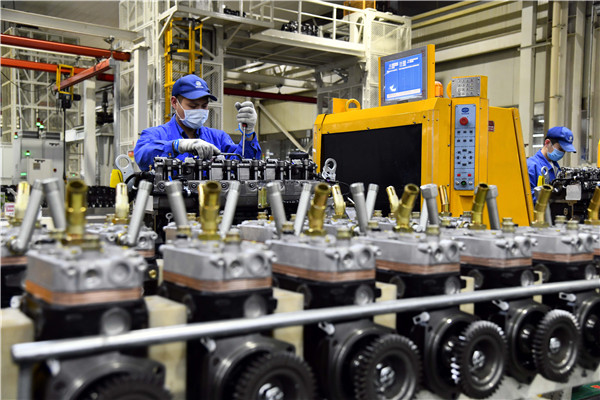 多箭齊發「強鏈」「補鏈」 內地製造業投資彈升