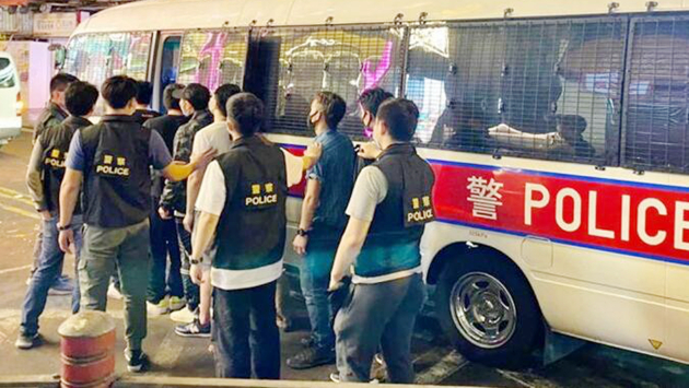 警冚油麻地非法賭檔 16人被捕
