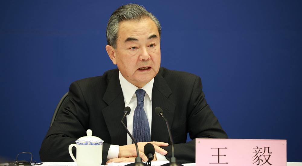 王毅同韓國外長鄭義溶舉行會談