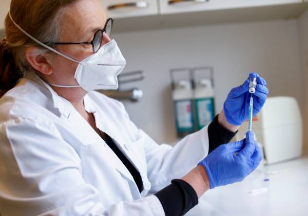 德國逾千萬人已接種疫苗 總統呼籲民眾積極打針