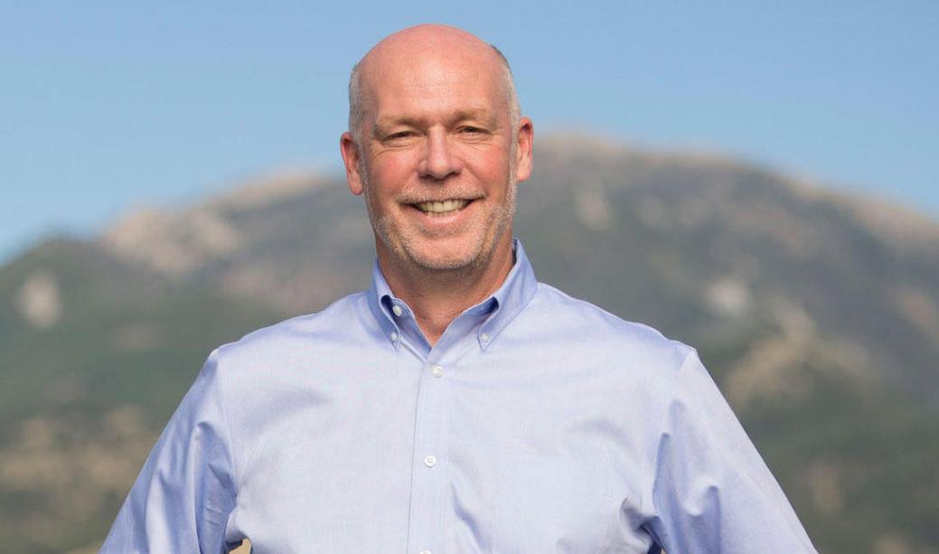 美國蒙大拿州州長接種首劑疫苗後確診